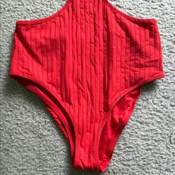 Aerie Red Ribbed Cut-Out Monokini - Picture 3 of 7